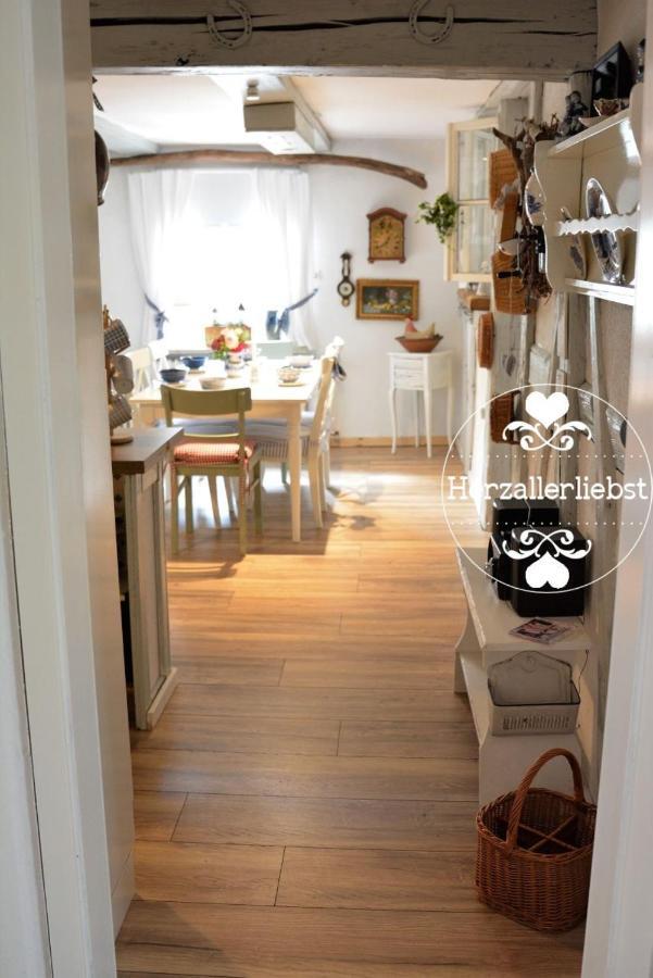 Ferienwohnung Herzallerliebst 바트라우터베르크 외부 사진