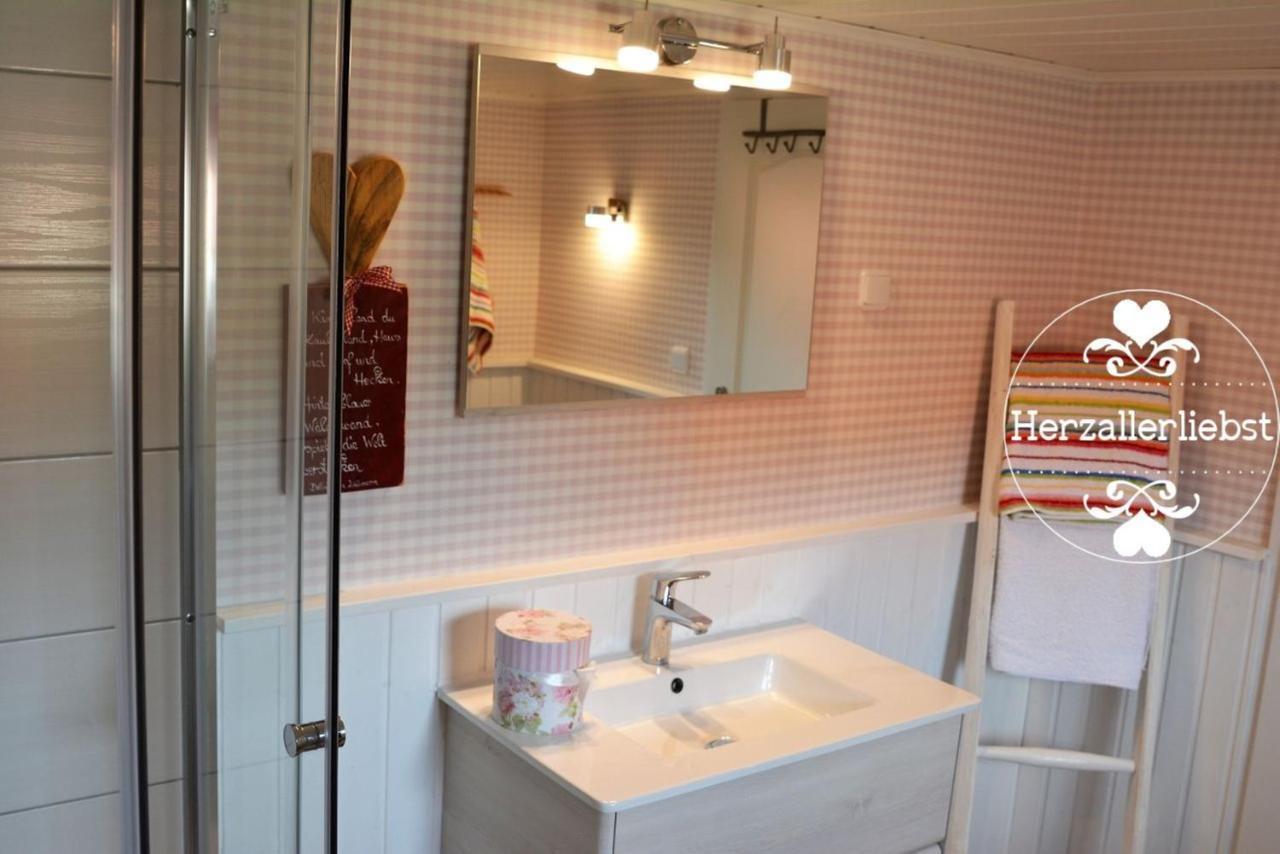 Ferienwohnung Herzallerliebst 바트라우터베르크 외부 사진