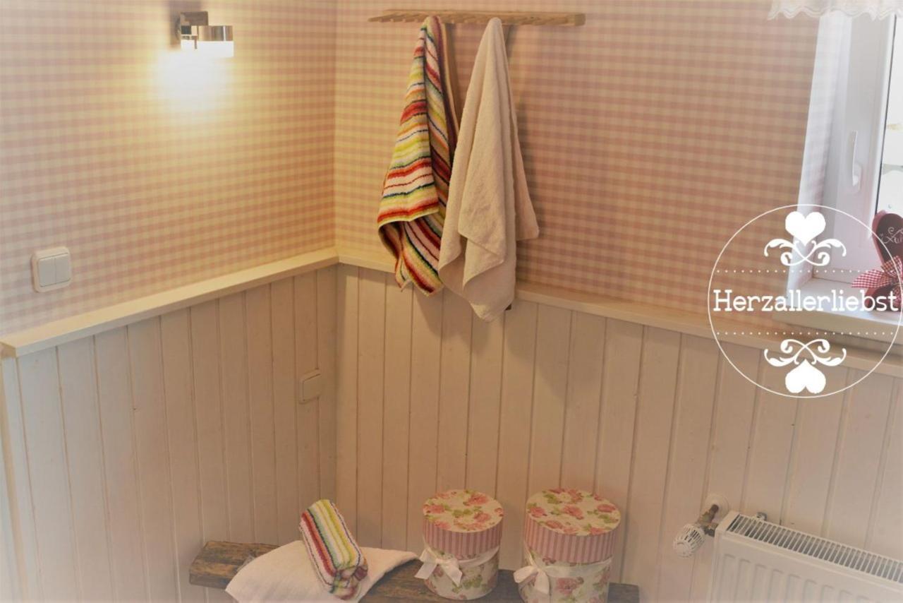 Ferienwohnung Herzallerliebst 바트라우터베르크 외부 사진