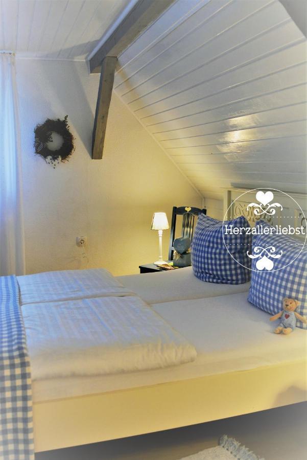 Ferienwohnung Herzallerliebst 바트라우터베르크 외부 사진