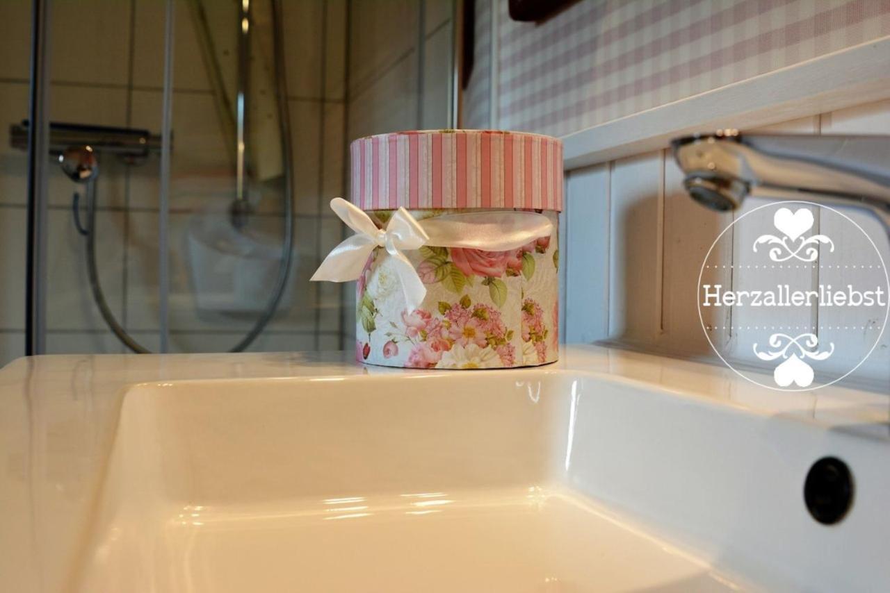 Ferienwohnung Herzallerliebst 바트라우터베르크 외부 사진