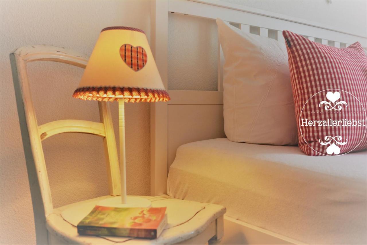 Ferienwohnung Herzallerliebst 바트라우터베르크 외부 사진